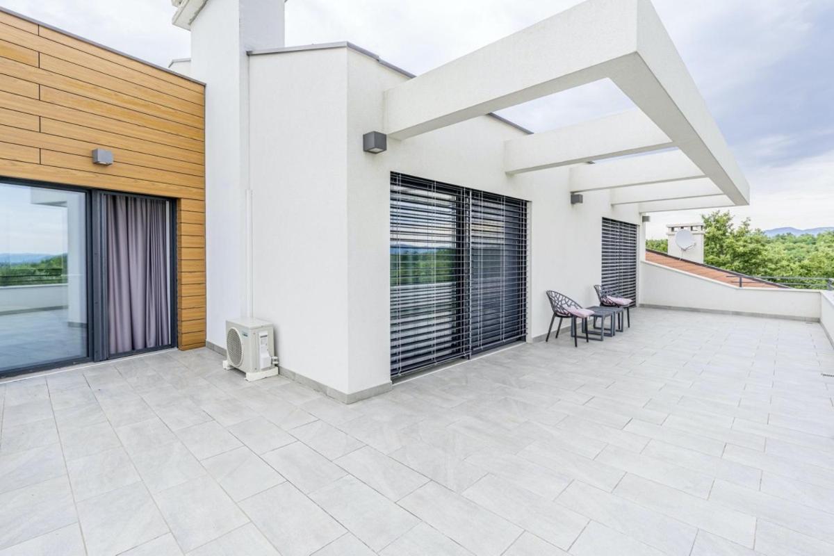 Villa Pedena In Sveta Katarina - Haus Fuer 8-10 Personen Benazici Exterior foto
