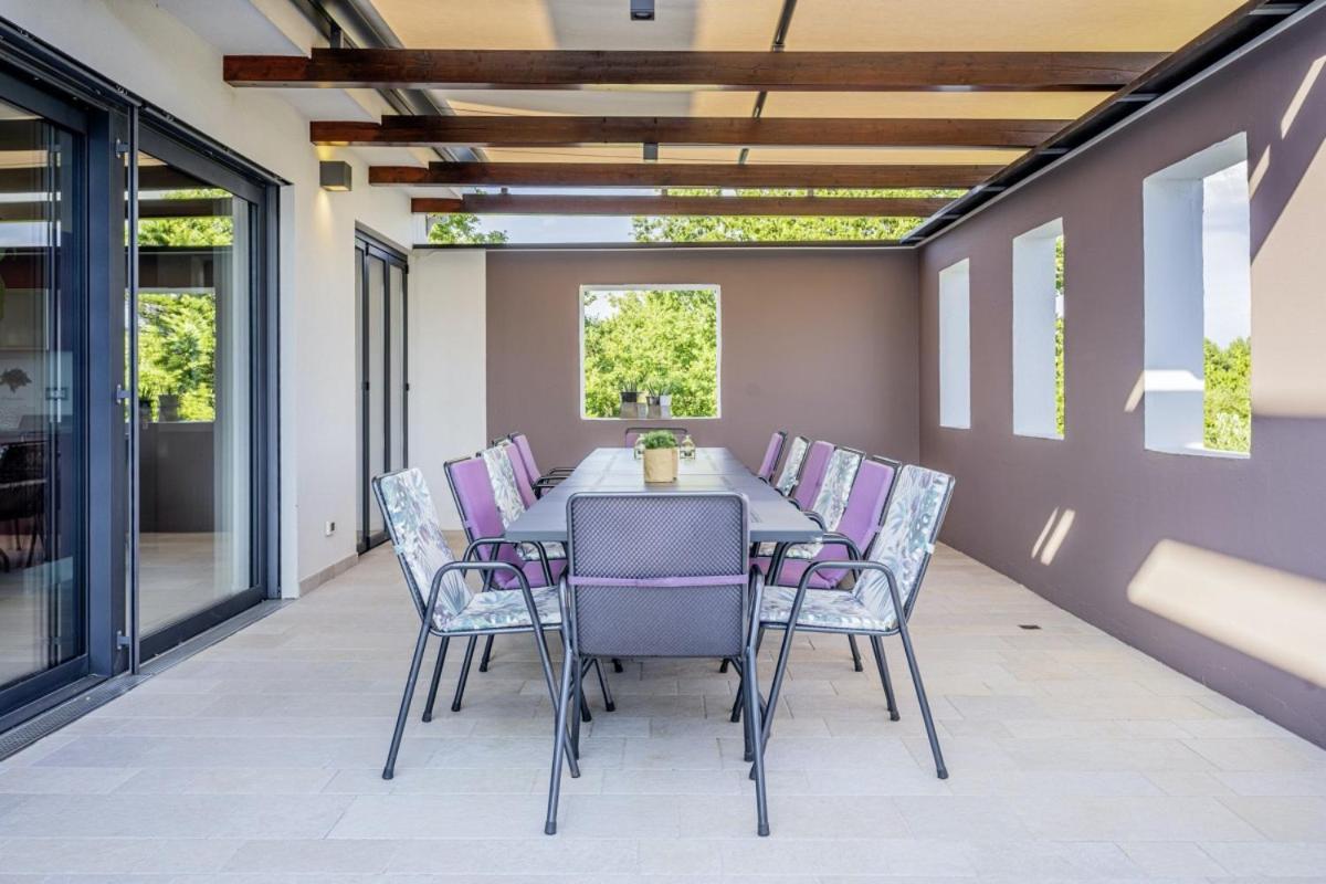 Villa Pedena In Sveta Katarina - Haus Fuer 8-10 Personen Benazici Exterior foto