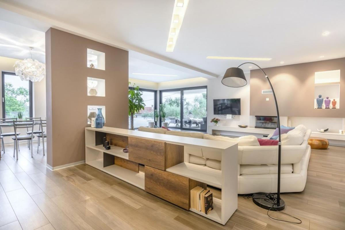 Villa Pedena In Sveta Katarina - Haus Fuer 8-10 Personen Benazici Exterior foto