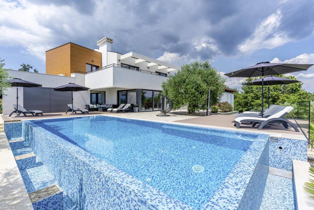 Villa Pedena In Sveta Katarina - Haus Fuer 8-10 Personen Benazici Exterior foto