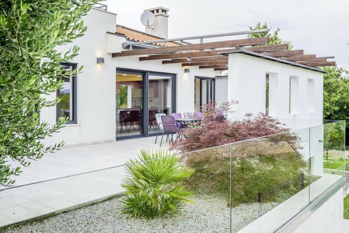 Villa Pedena In Sveta Katarina - Haus Fuer 8-10 Personen Benazici Exterior foto